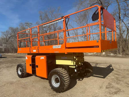 Rough Terrain Forklifts 2018  JLG 330lrt (3)