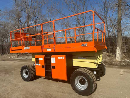 Rough Terrain Forklifts 2018  JLG 330lrt (6)