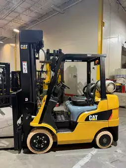 Montacargas GLP 2016  CAT Lift Trucks 2c5000 (1)