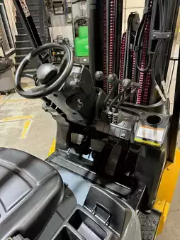 Montacargas GLP 2016  CAT Lift Trucks 2c5000 (8)