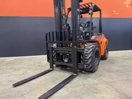 Diesel Forklifts 2026  Viper rtd35f-4 (7)