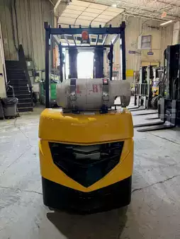 Montacargas GLP 2021  CAT Lift Trucks fgc25n (3)