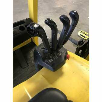 4 Wheels 2010  Hyster e50xn-33 (7)
