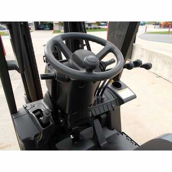 Carretilla elevadora GLP 2011  CAT Lift Trucks 2c3000 (11)