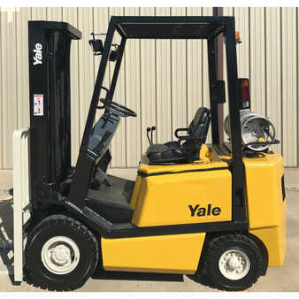 Propane Forklifts 2003  Yale glp040afnuaf084 (1)