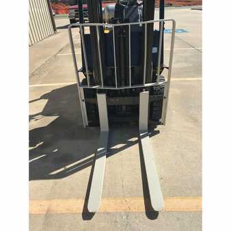 Propane Forklifts 2003  Yale glp040afnuaf084 (5)