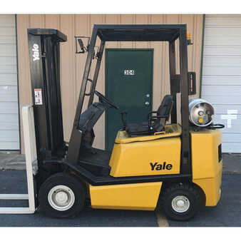 Propane Forklifts 2003  Yale glp040afnuaf084 (1)