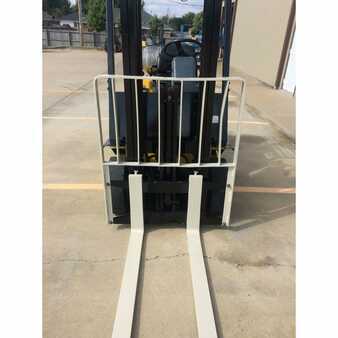 Propane Forklifts 2003  Yale glp040afnuaf084 (5)
