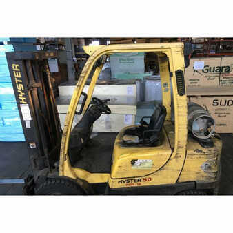 Propane Forklifts 2006  Hyster h50ft (2)