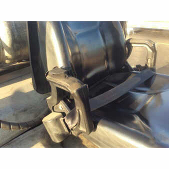 Propane Forklifts 2005  Nissan  (10)