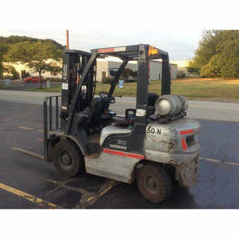 Propane Forklifts 2005  Nissan  (3)