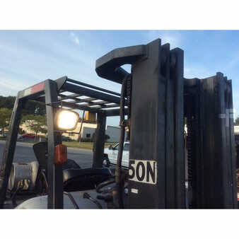Propane Forklifts 2005  Nissan  (9)
