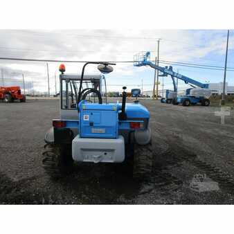 Manipulador Telescópico fijo 2012  Genie gth5519 (6)