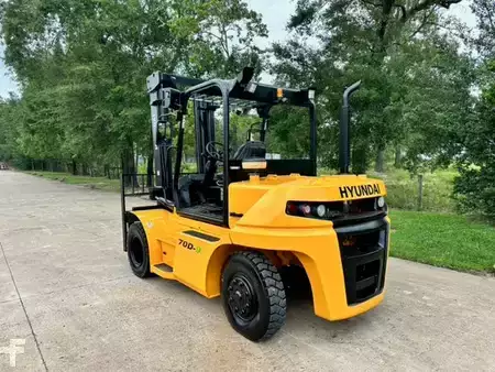 Diesel Forklifts 2016  Hyundai 70d-9 (3)