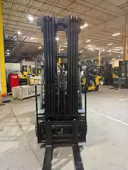 Propane Forklifts 2012  Toyota  (4)