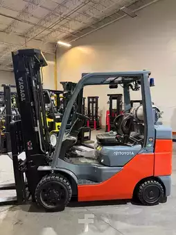 Propane Forklifts 2022  Toyota 8fgcu30 (1)