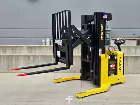Electric Pallet Jacks 2020  Hyster w30zr (2)