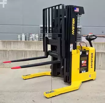 Electric Pallet Jacks 2020  Hyster w30zr (3)