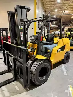Propane Forklifts 2014  CAT Lift Trucks p11000 (6)