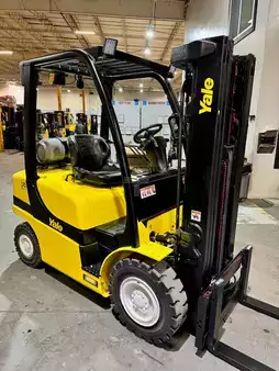 Propane Forklifts 2023  Yale  (5)