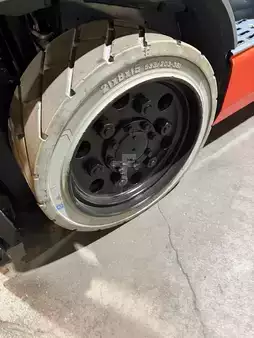 Propane Forklifts 2020  Toyota  (9)