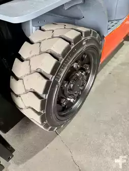 Propane Forklifts 2016  Toyota 8fgcu30 (12)