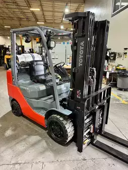 Propane Forklifts 2016  Toyota 8fgcu30 (6)