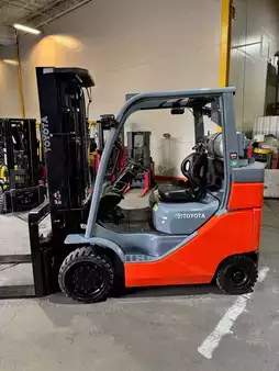 Propane Forklifts 2022  Toyota 8fgc35u-bcs (1)