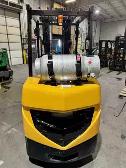 Propane Forklifts 2021  CAT Lift Trucks fgc33n (2)