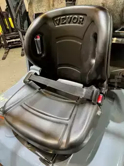 Propane Forklifts 2022  Toyota 8fgcu30 (8)