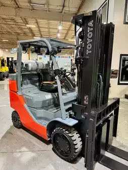 Montacargas GLP 2022  Toyota 8fgc35u-bcs (6)