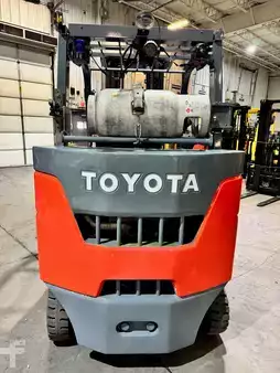 Montacargas GLP 2022  Toyota 8fgc35u-bcs (4)