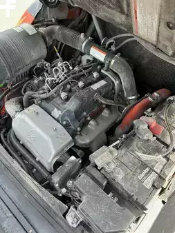 Montacargas diésel 2020  Toyota 8fd70u (6)