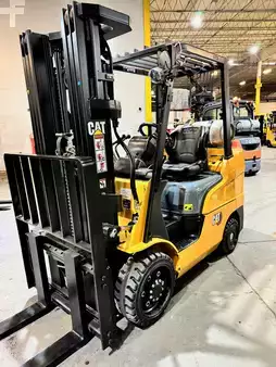 Montacargas GLP 2020  CAT Lift Trucks c6000 (2)