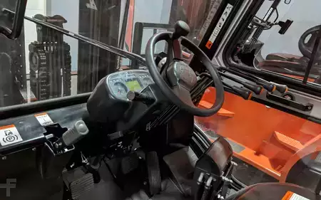 Montacargas diésel 2026  Viper rtd30 (13)