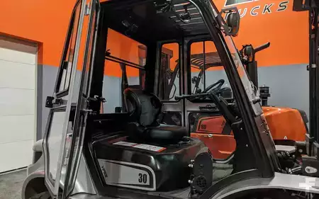 Montacargas diésel 2026  Viper rtd30 (15)