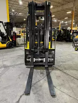 Propane Forklifts 2021  Yale glc050vxn (3)