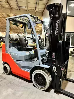 Montacargas GLP 2020  Toyota  (6)