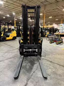 Montacargas GLP 2023  CAT Lift Trucks fgc25n (3)