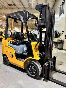 Montacargas GLP 2021  CAT Lift Trucks fgc20n (1)