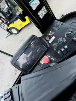 Montacargas diésel 2019  Yale gdp360 (7)
