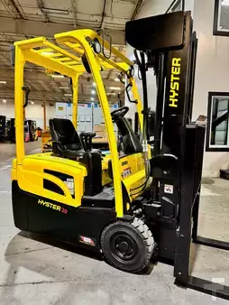 Montacargas Eléctrico (4 ruedas) 2021  Hyster j30xnt (10)