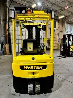 Montacargas Eléctrico (4 ruedas) 2021  Hyster j30xnt (3)