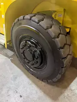 Montacargas diésel 2022  Hyster h360xd48 (14)