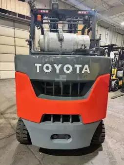 Montacargas GLP 2020  Toyota 8fgc55u (2)
