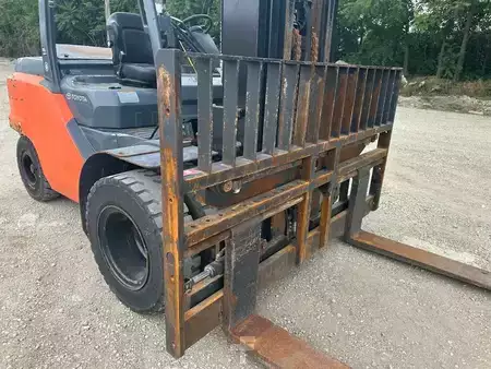 Diesel Forklifts 2019  Toyota 8fd45u (8)