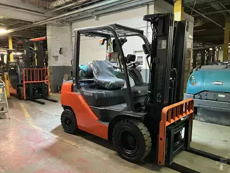Propane Forklifts 2021  Toyota 8fgu25 (7)