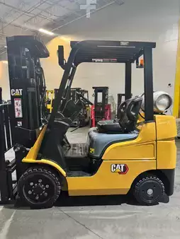 Propane Forklifts 2021  CAT Lift Trucks fgc25n (1)