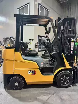 Propane Forklifts 2021  CAT Lift Trucks fgc25n (4)