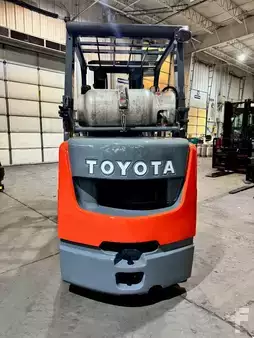 Montacargas GLP 2019  Toyota 8fgcu30 (3)